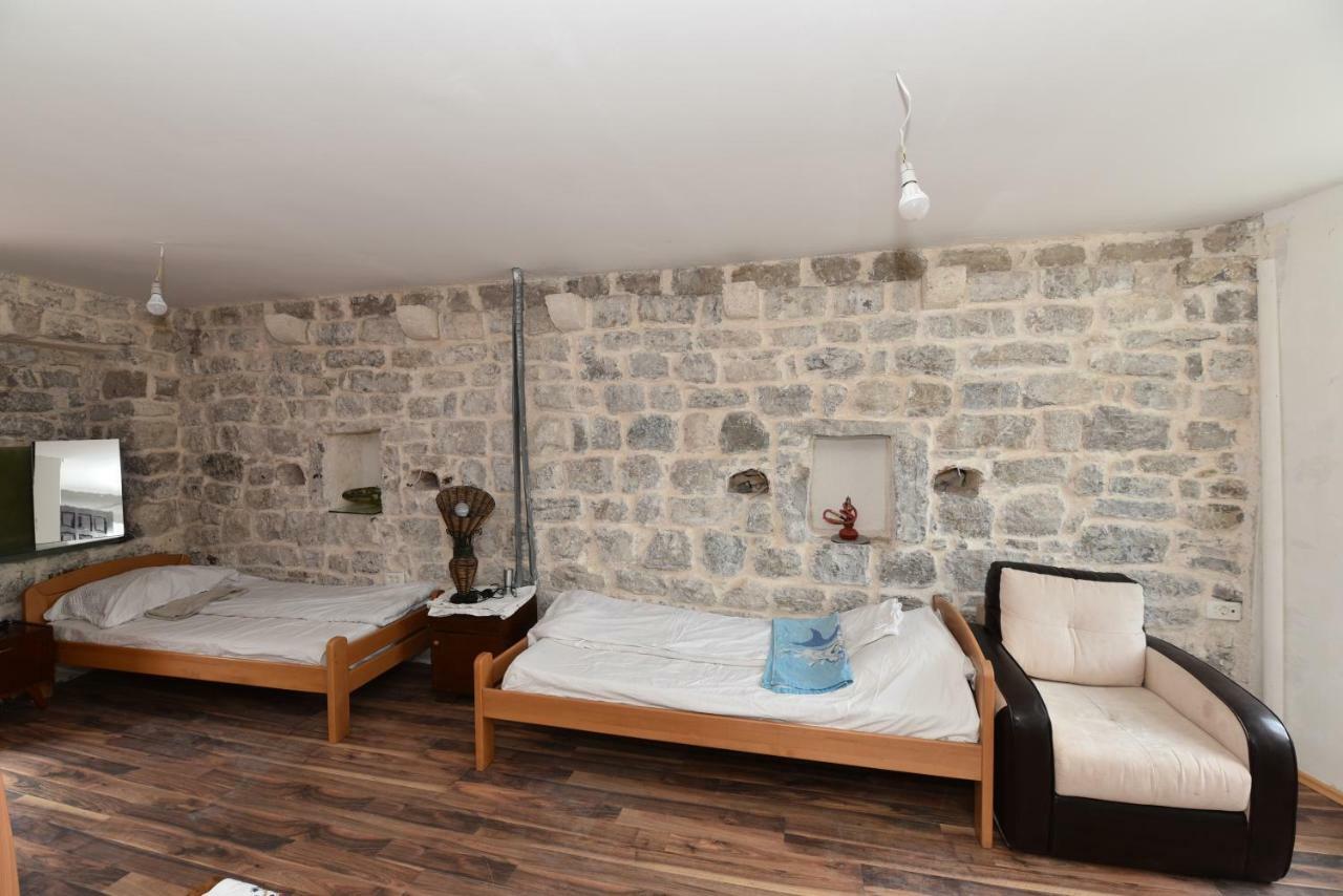Hostel Michel Будва Экстерьер фото